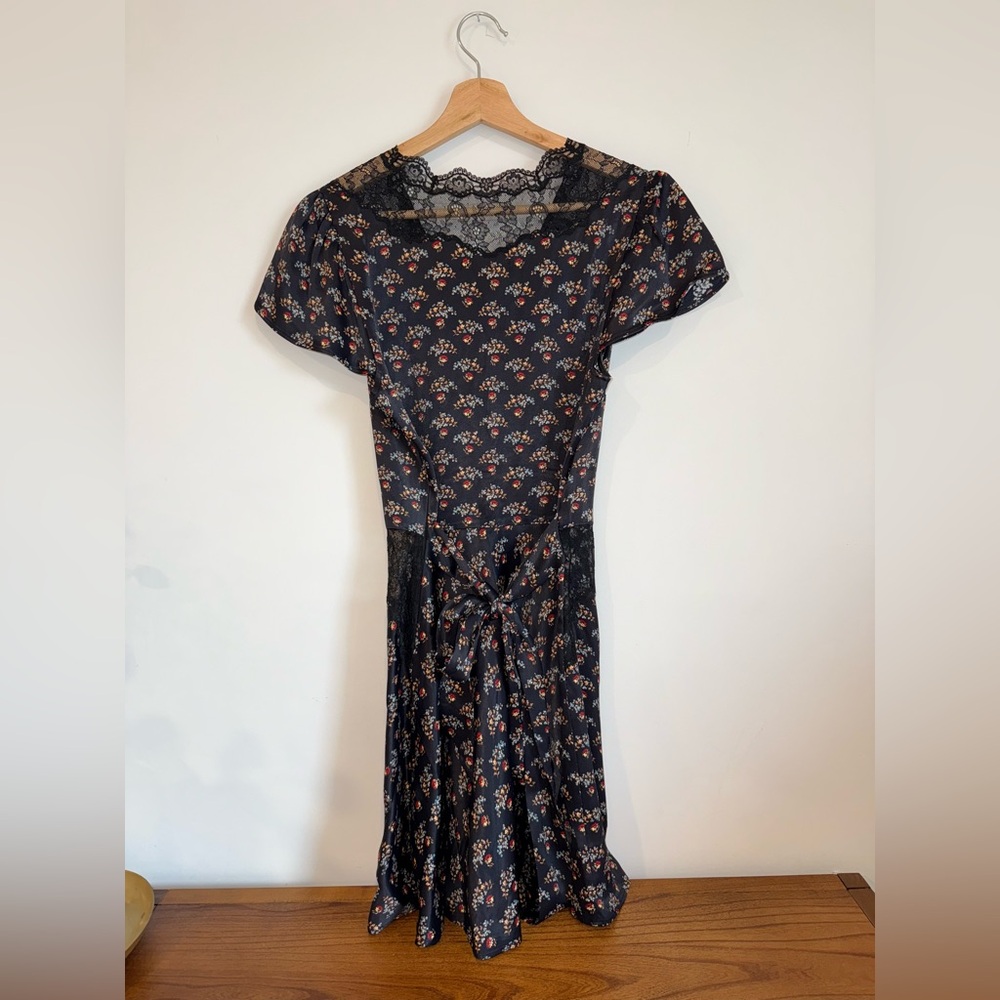 DÔEN Ivy Dress in Delphinium Floral - Picture 5 of 8